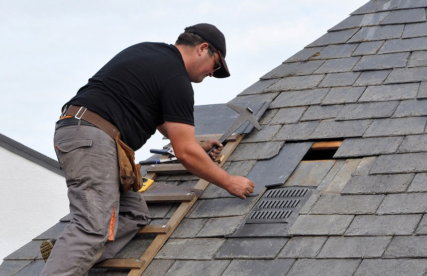 Residential roofing project